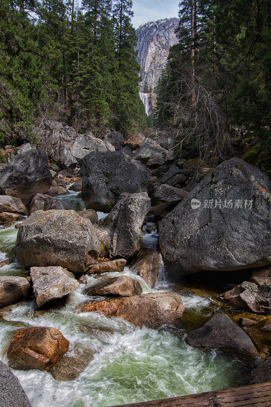 河到Vernal Falls, John Muir/Mist Trail，约塞米蒂国家公园